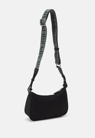 Emporio Armani Skulderveske - nero