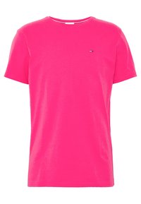 Camiseta de algodón rosa con cuello redondo y mangas cortas. Pequeño logo en el pecho. Textura suave con un diseño de color sólido.
