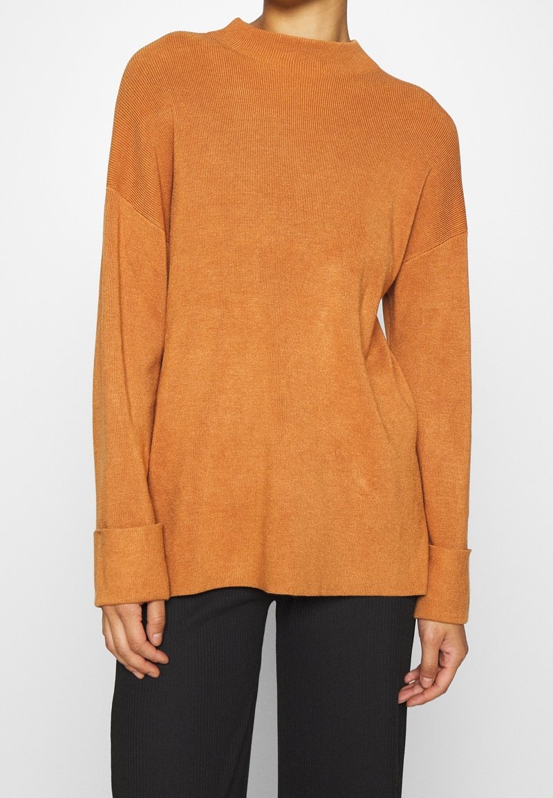 Lounge Nine Sweter