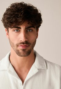 Next TEXTURED SHORT SLEEVE WITH CUBAN COLLAR   - Chemise - white