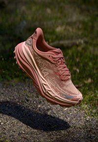 STINSON 7 - Metsajooksu tossud - blush/rose latte