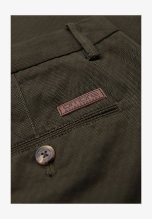 Ombre, CHINO TROUSERS P1518 - Chino - dark green