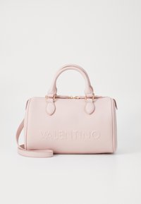 Δεν επιλέχθηκε, cipria