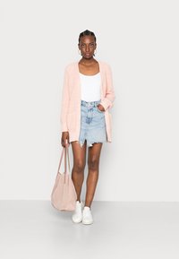 GAP FITTED  - Top - white global