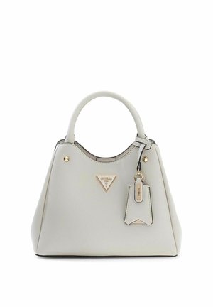 Borsa a mano in pelle grigio chiaro con due manici, targhetta con logo Guess in tono oro e etichetta coordinata appesa al manico.