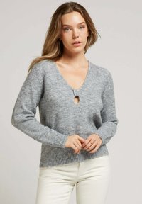 Non sélectionné, gris