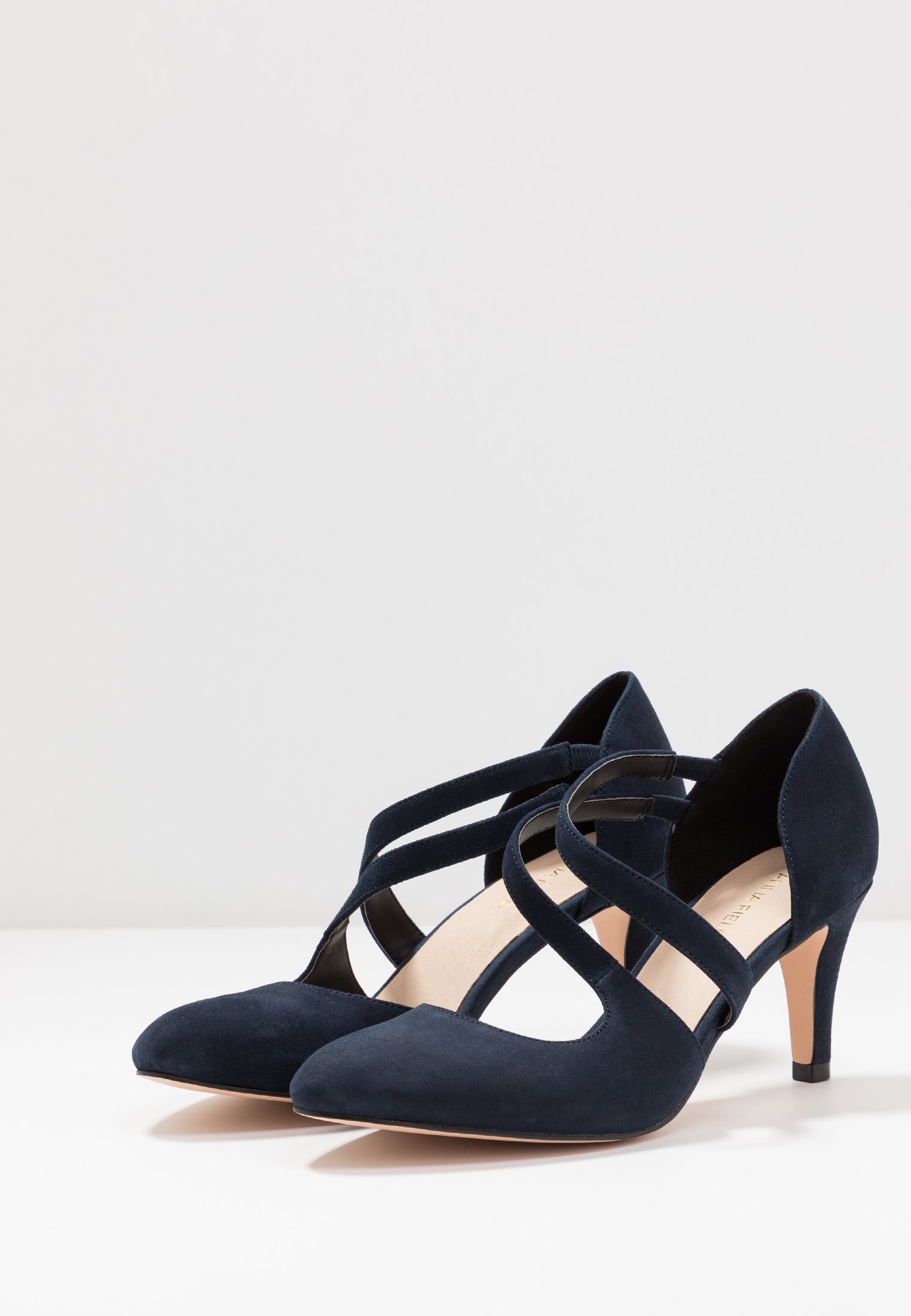 pumps dark blue
