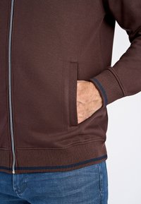 Jack's Sportswear BASEBALL COLLAR - Felpa con zip - dk red