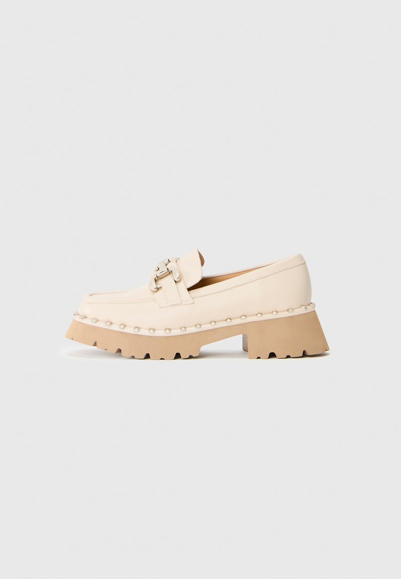 Zapatos sin cordones