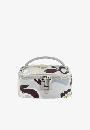 Geantă cosmetică dreptunghiulară cu model floral gri, alb, verde și violet, mâner superior și închidere cu dublu fermoar argintiu.