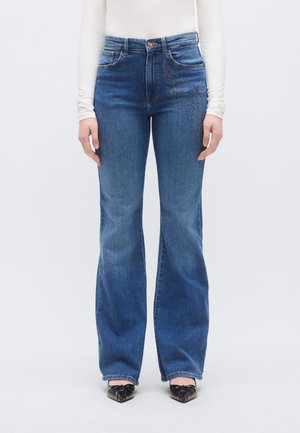 ONLJUICY RHINESTONE - Flared jeans - medium blue denim