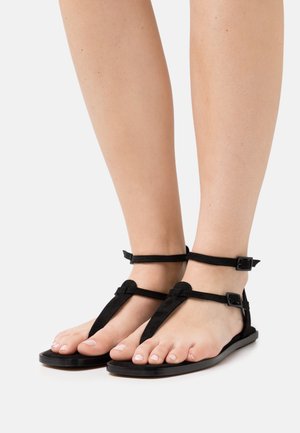 VEGAN JULIETA - Sandály s odděleným palcem - black