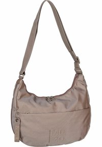 Borsa hobo in tessuto beige tenue, con superficie testurizzata, lunga tracolla regolabile, chiusura superiore con zip e tasca frontale con dettaglio del marchio.