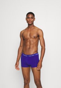Calvin Klein Underwear LOW RISE TRUNK STRETCH 3 PACK - Cuecas boxer - blue