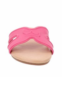 Infradito rosa con tomaia in gomma flessibile, design aperto sulla punta e suola beige. Presenta ritagli per la traspirabilità e dettagli del logo del marchio.