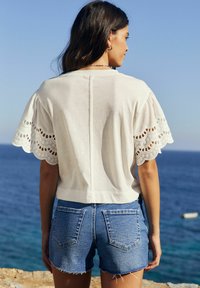 Next SHORT SLEEVE BRODERIE - Bluse - white