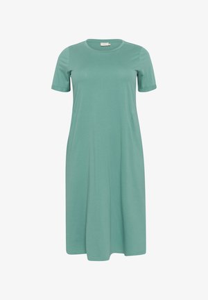 Sukienka z krótkim rękawem i okrągłym dekoltem w miękkim kolorze teal. Sylwetka w kształcie litery A z gładką fakturą i długością do kolan. Bez wzorów ani zdobień.