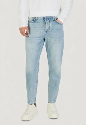DORIS ANKLE LENGHT FIT  - Jeans Tapered Fit - light-denim