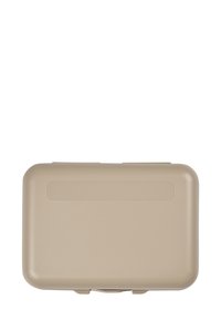 Beige, rechteckiger Hartschalenkoffer mit abgerundeten Kanten und einem kleinen Verschluss auf der Vorderseite, geschlossen vor einem weißen Hintergrund dargestellt.