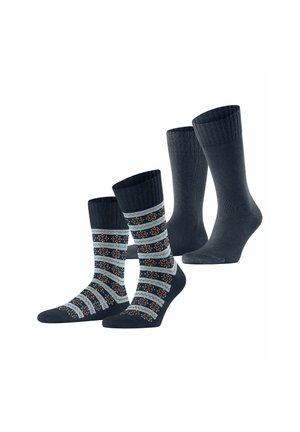 Zwei Paar Socken: ein Paar in einfarbigem dunkelgrau mit gerippten Bündchen und ein Paar mit einem Muster aus blauen, grauen und orangefarbenen Streifen. Aus einem Baumwollmix.