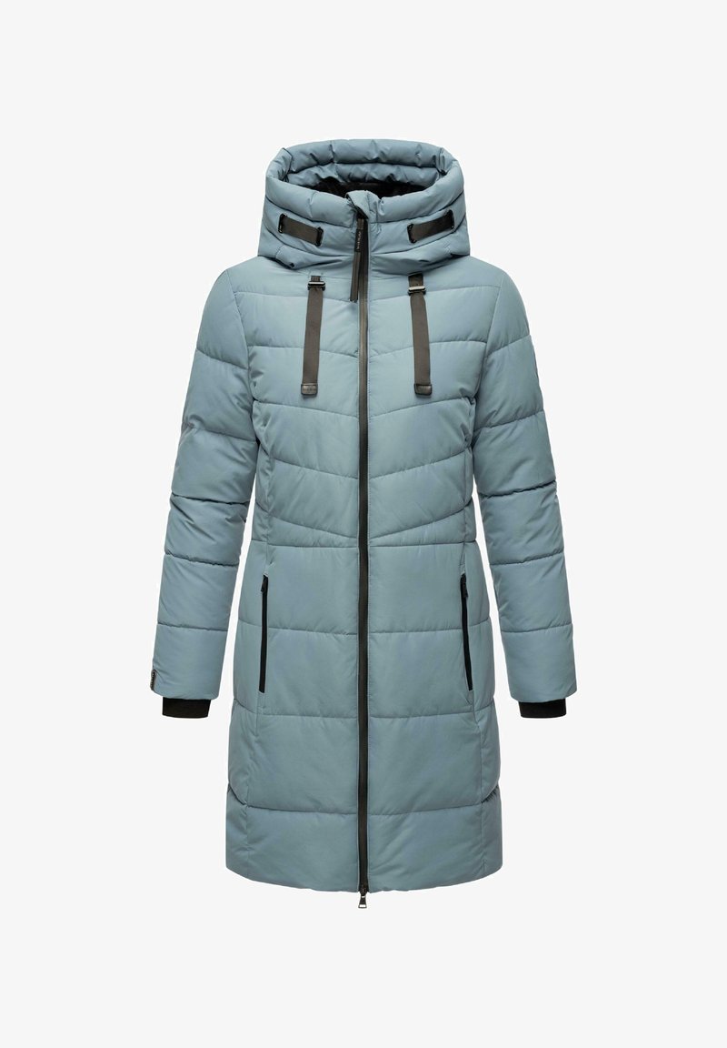 Világoskék párnázott kabát magas gallérral, teljes hosszúságú cipzárral és két elülső zsebbel. Fekete részletekkel és kötött mandzsettákkal rendelkezik.