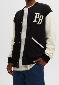 PULL&BEAR Bomberjacka - mottled black