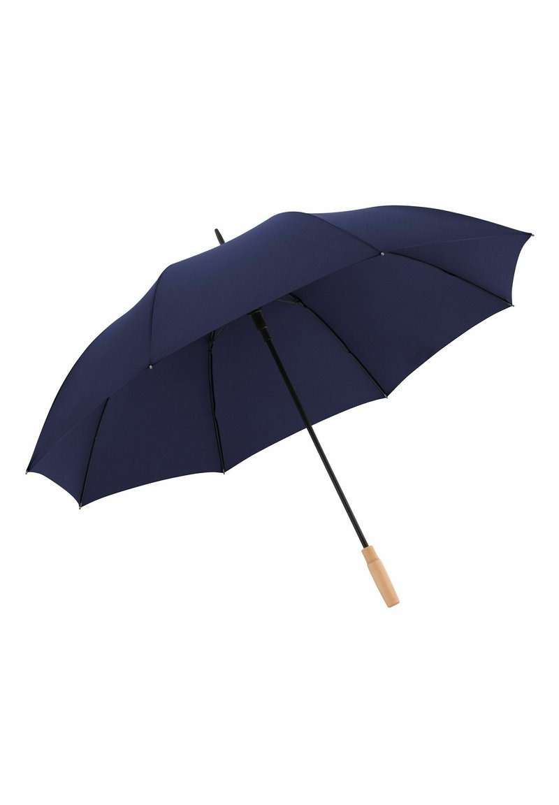 Dunkelblauer Regenschirm mit schwarzem Gestell und Holzgriff. Acht Segmente und eine glatte Stofftextur, entworfen zum Schutz vor Regen.