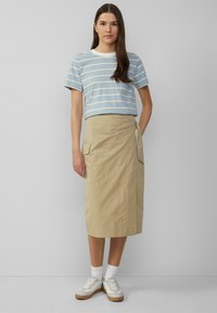 s.Oliver MIT CARGOTASCHE - Wrap skirt - hellbraun