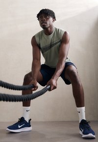 Nike Performance - Top