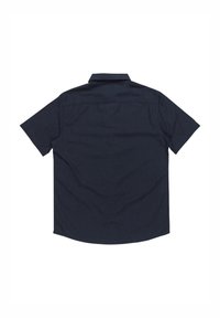 Camisa de manga corta, color azul marino, con cuello. Presenta un dobladillo recto y un tejido suave y texturizado. Diseño sencillo sin estampados ni detalles.