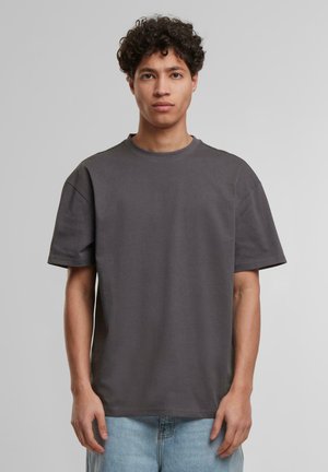 LOOSE TEE - T-shirts - magnet