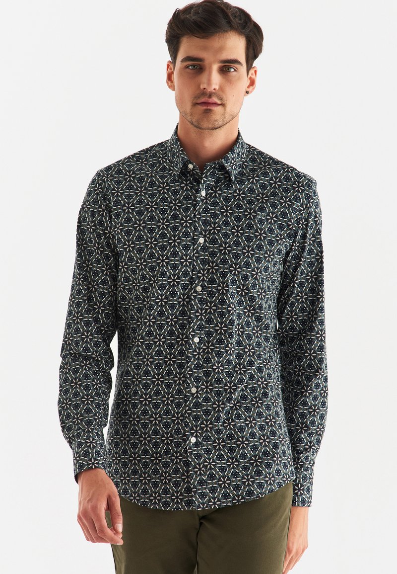 Pako Lorente SLIM FIT - Koszula