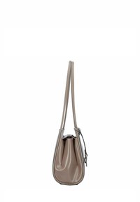 Sac de style hobo en cuir beige lisse, à la forme décontractée, avec deux poignées et une fermeture zippée en haut.