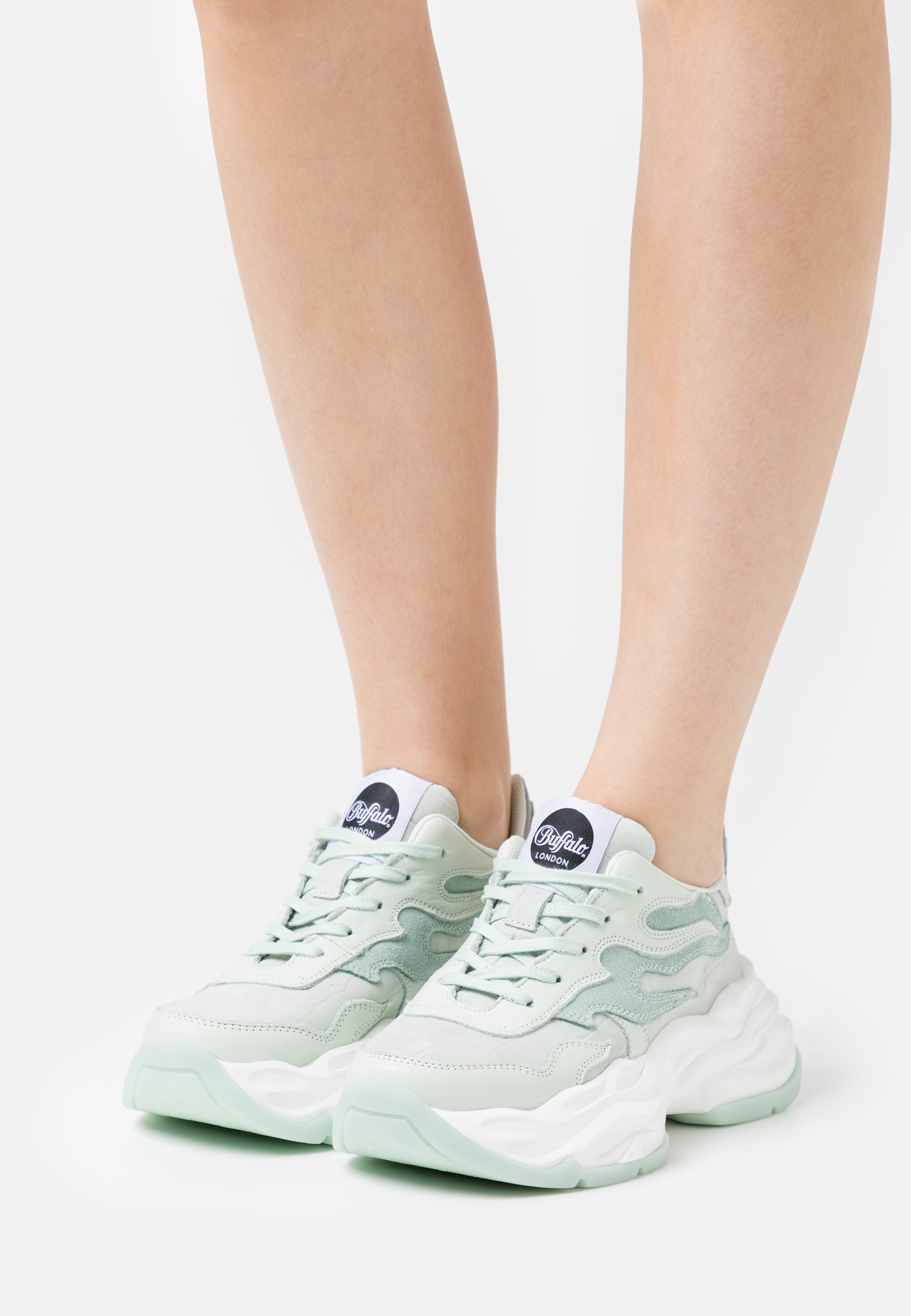 buffalo eyza sneaker