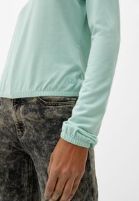 QS MANCHES LONGUES ET ENCOLURE EN V - Longsleeve - ozeangrün