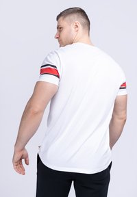Lonsdale Marškinėliai su spaudiniu - white black red