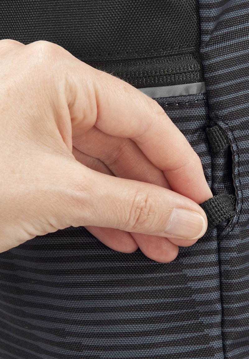 coocazoo TURN 10 LITER - Drawstring sports bag - dark mission