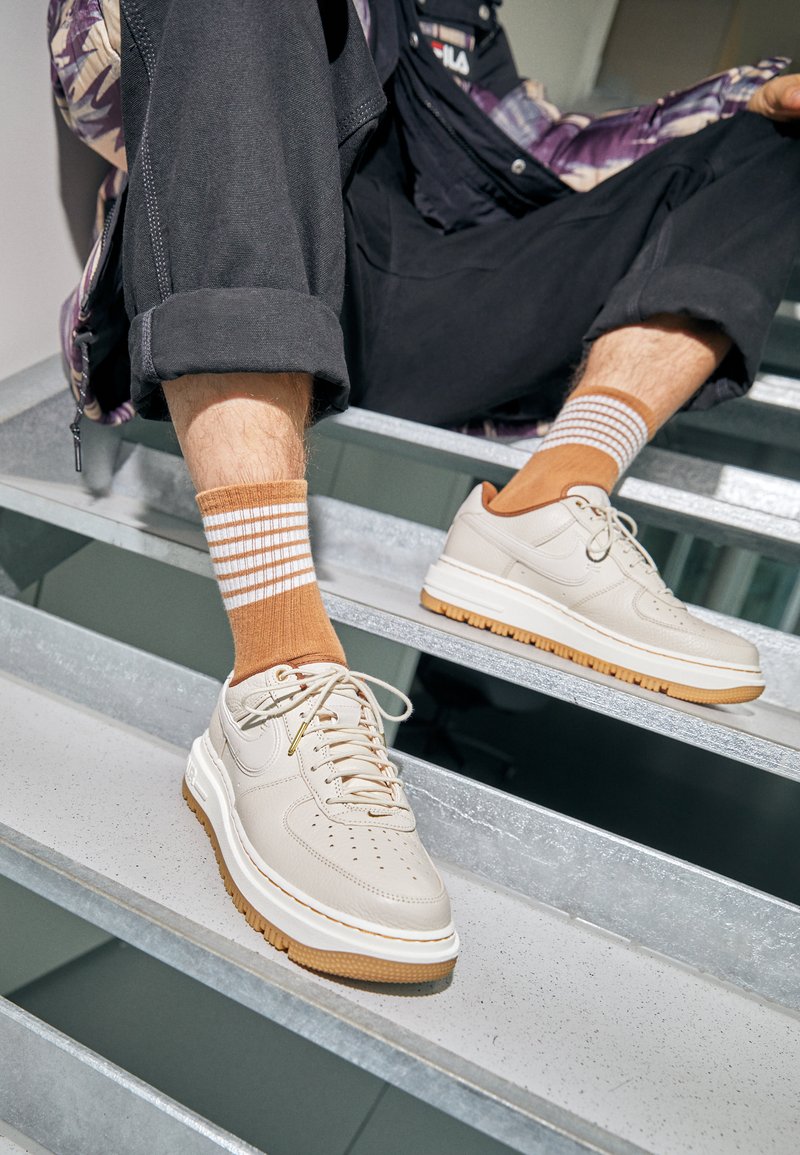 Nike Sportswear Air Force 1 Luxe Sneaker Low Pearl White Pale Ivory Pecan Yellow Bucktan Weiss Zalando De