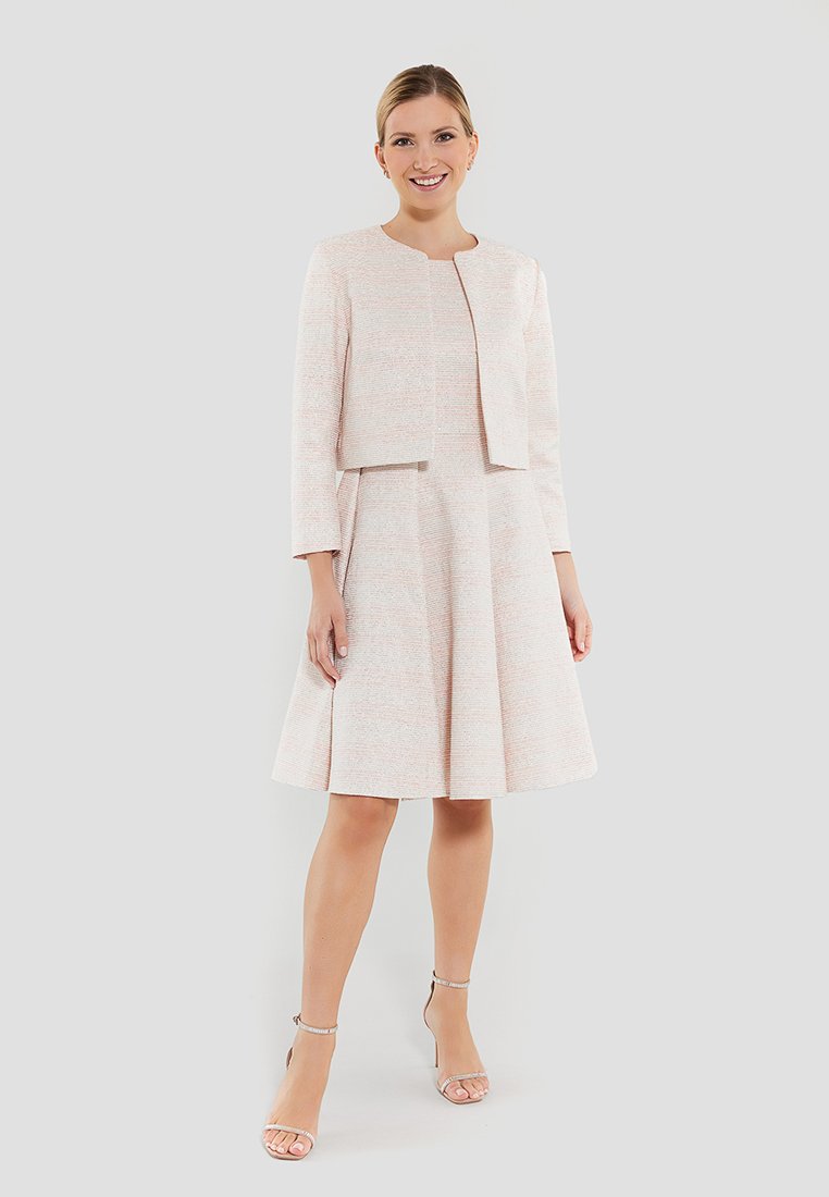 Swing Lichte jas roze