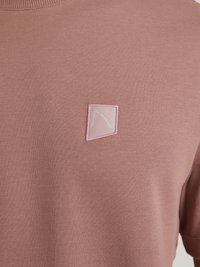 CHASIN' SPRAY - Marškinėliai su spaudiniu - pink