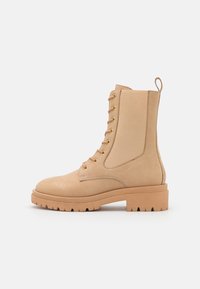 beige