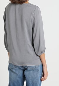 JDY Bluse - grey