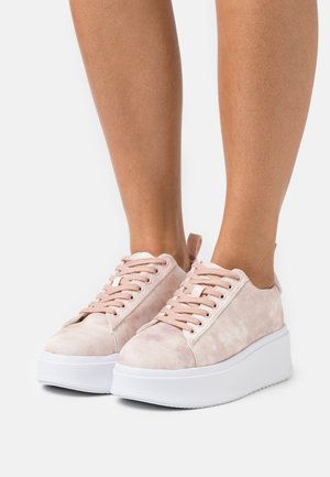 VEGAN COLOSSAL - Sneakers laag - light pink