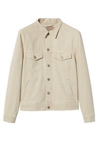 Chaqueta de mezclilla beige con cuello tipo solapa, cierre frontal de botones, dos bolsillos en el pecho y bolsillos laterales; ajuste estructurado y tejido texturizado.