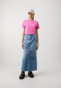 Pieces PCRIA SOLID TEE - T-shirts - ibis rose