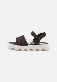 UNISEX - Sandalen - brown/black
