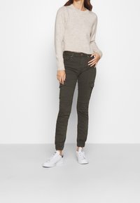 Even&Odd Sweter