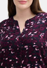 TOM TAILOR PLUS - GEMUSTERTE - Bluse - berry autumn floral design