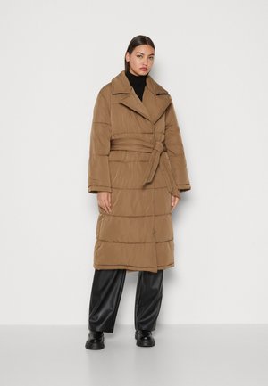 YAS YASLUFFA PADDED COAT  - Vinterkåpe / -frakk - cub