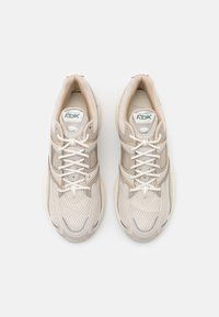 Reebok Classic PREMIER TRINITY  - Sportcipő - bon/ash/moonst